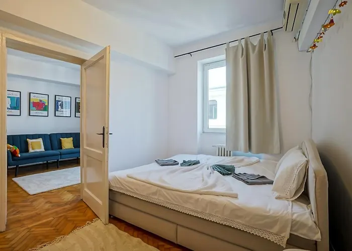 Universitate - Centrul Vechi Bucareste