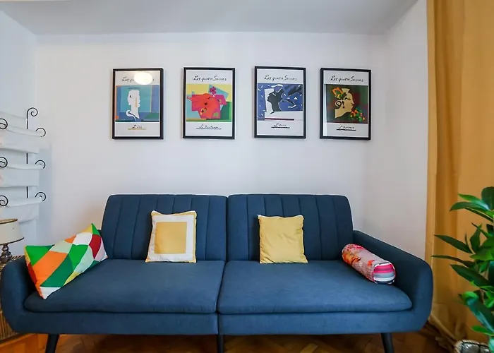 Apartament Universitate - Centrul Vechi Bucureşti