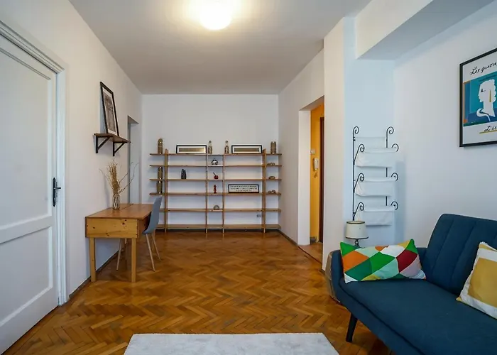 Apartament Universitate - Centrul Vechi *