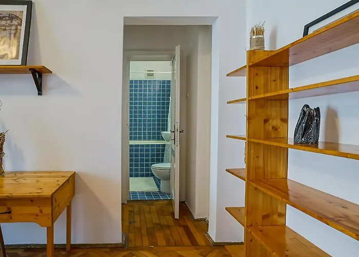 Universitate - Centrul Vechi