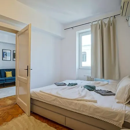 Universitate - Centrul Vechi Bucarest