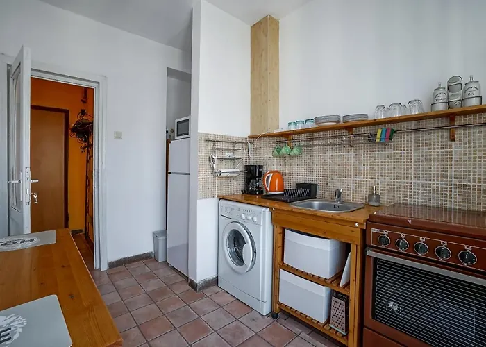 Universitate - Centrul Vechi *