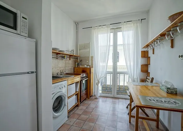 Universitate - Centrul Vechi * Бухарест